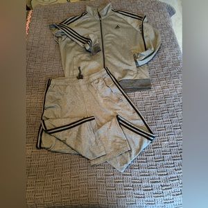 Women’s Adidas tracksuit size extra large